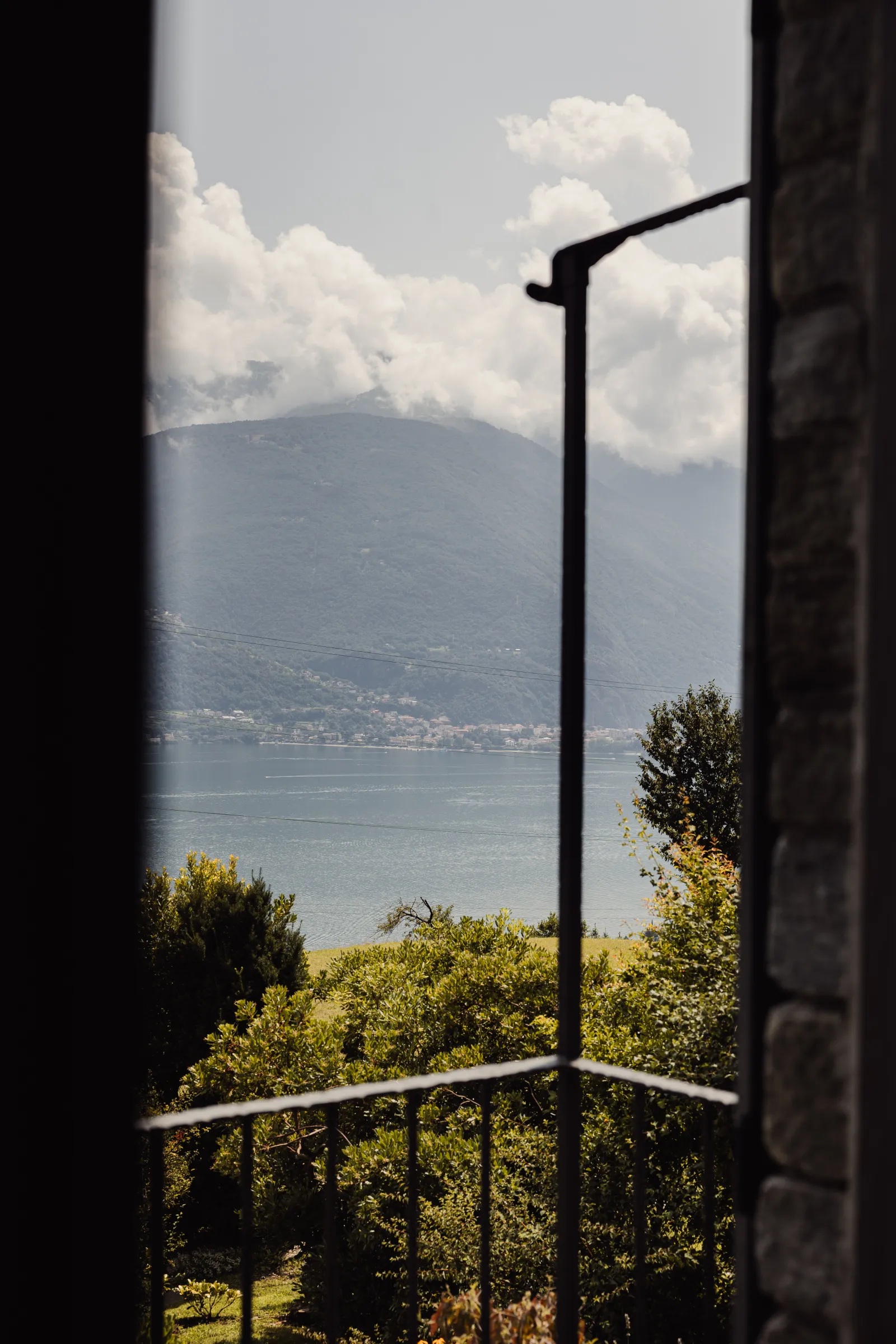 Camera matrimoniale con balcone vista piscina